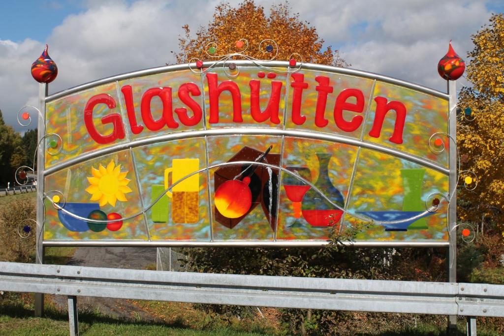 Hotel Zur Post Schonberg  Bagian luar foto