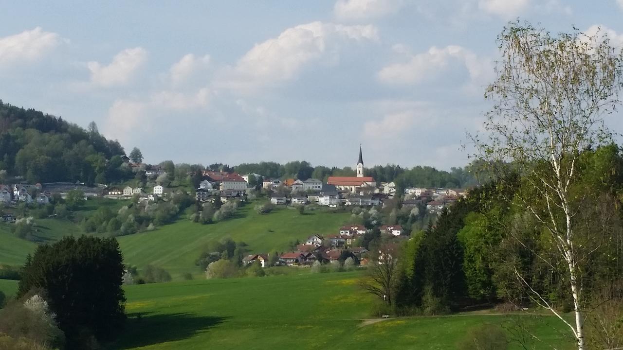 Hotel Zur Post Schonberg  Bagian luar foto